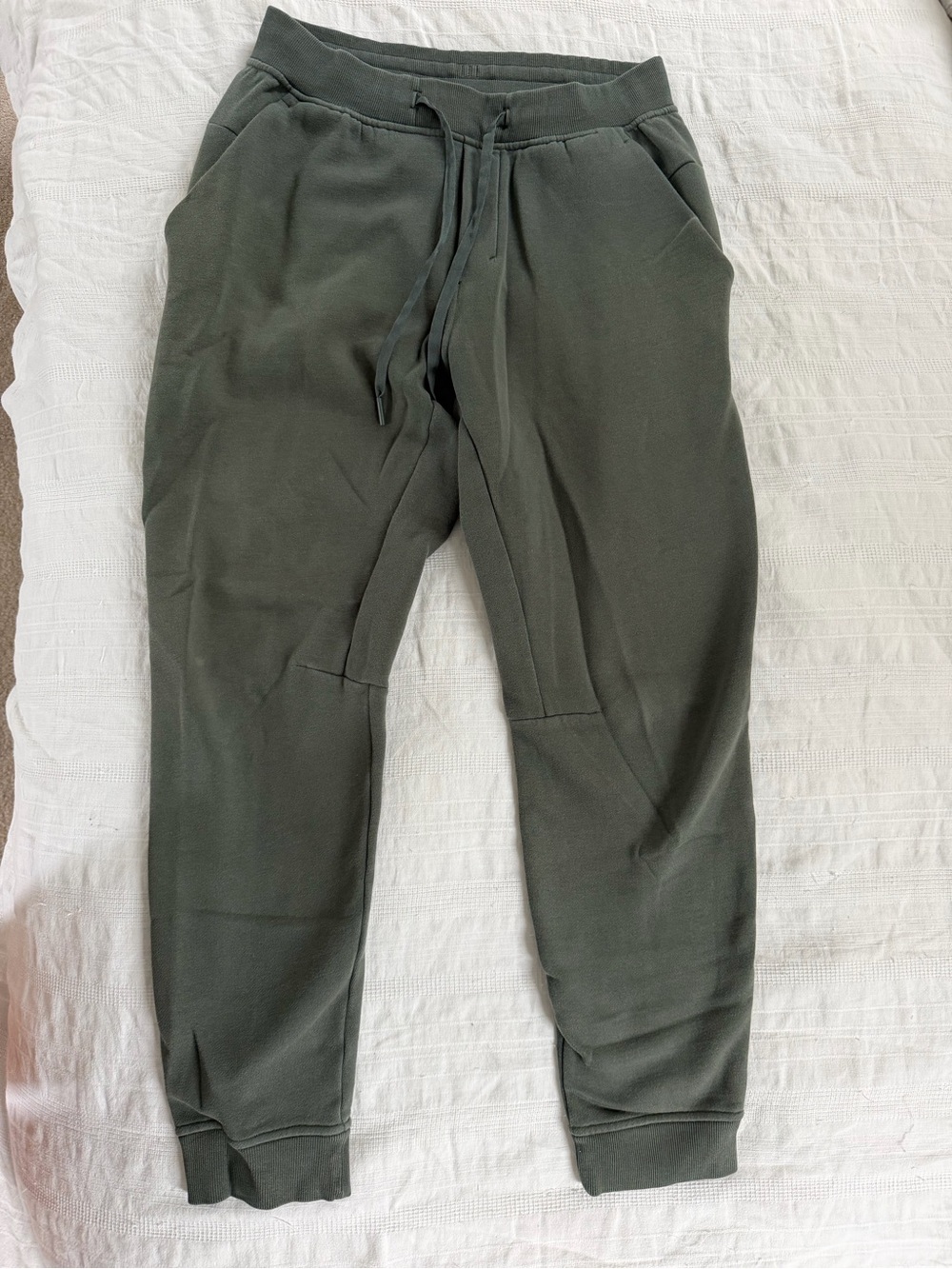 lululemon athletica Men's Dark Olive Green Joggers
